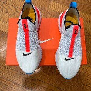 Nike phantom tennis shoes
